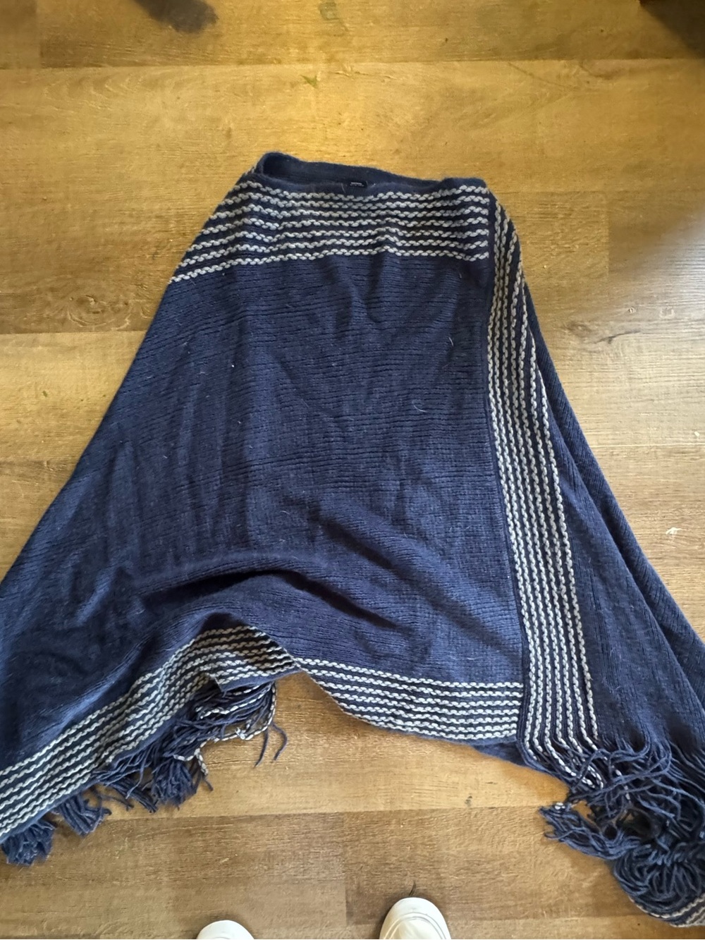 Max Edition Navy Knit Fringe Poncho – S/M – Flaws Shown